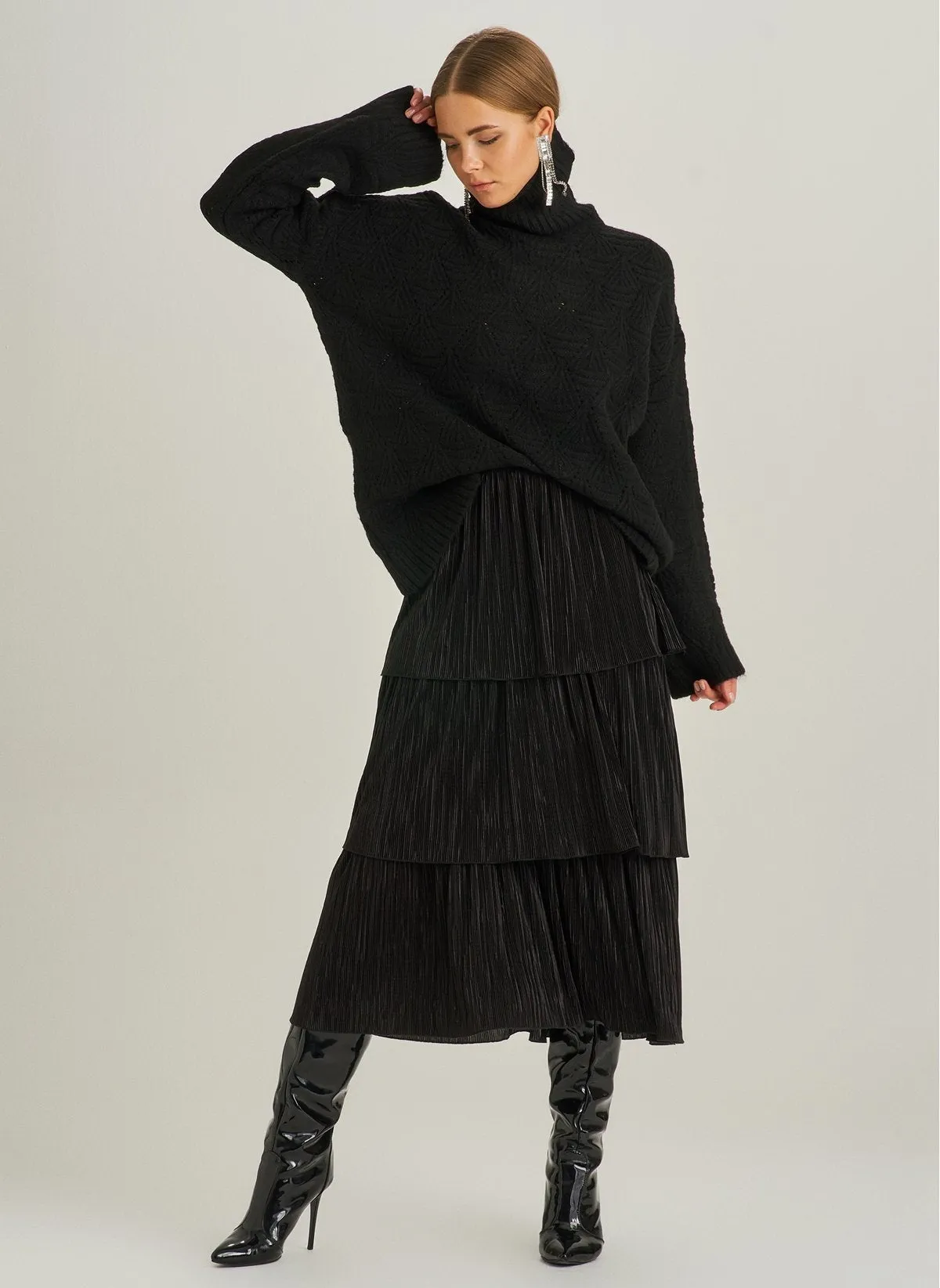 1024 Black Tiered Midi Skirt