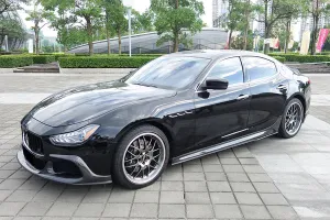 Carbonado 2014-2017 Maserati Ghibli EPC Style Side Skirts