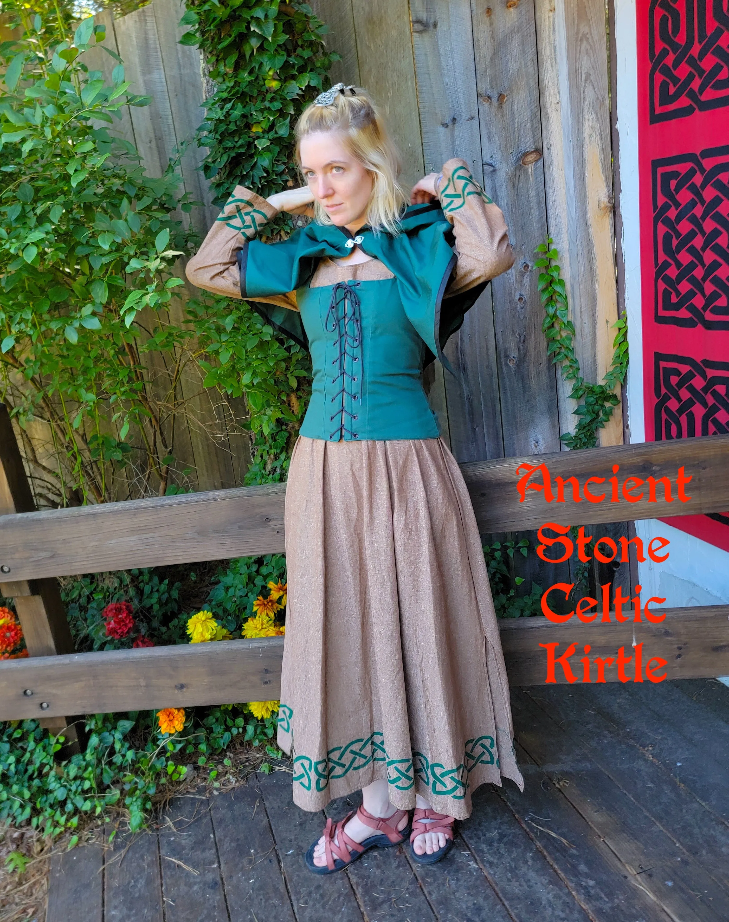 Kirtle - Straight or Angel Sleeves