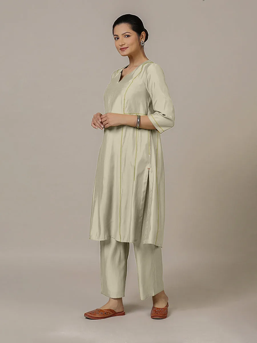 Mahi x Rozaana | A Line Kurta in Ivory with Thread Work | Coords or Only Kurta
